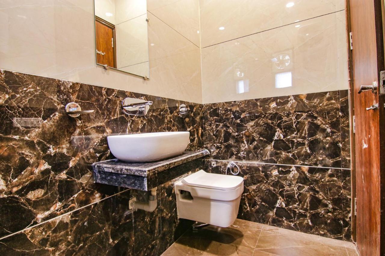 Fabhotel Aryan Grand Amritsar Esterno foto