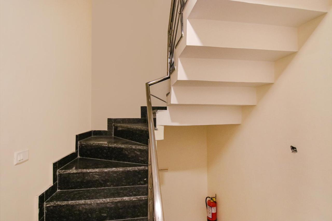 Fabhotel Aryan Grand Amritsar Esterno foto