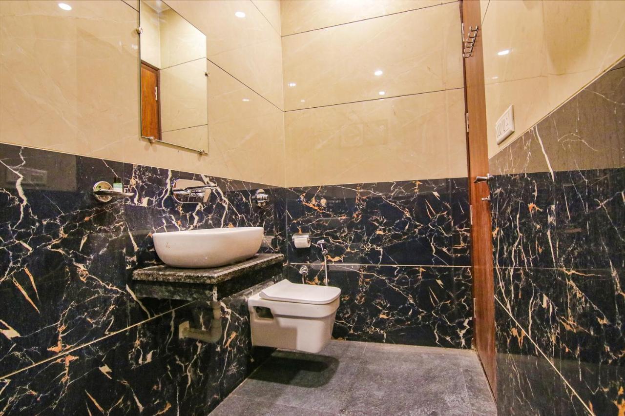 Fabhotel Aryan Grand Amritsar Esterno foto